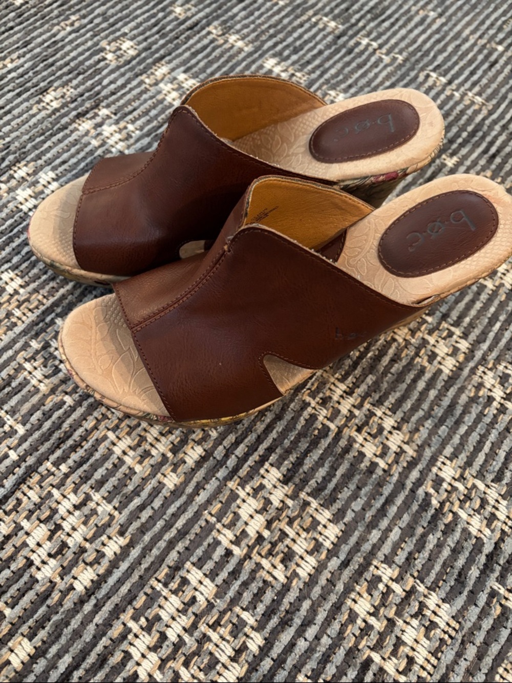 b.o.c. Brown Leather Open-Toe Slide Mules